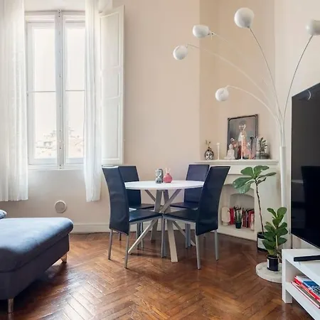 Lusso E Arte In Pieno Centro Storico 모데나